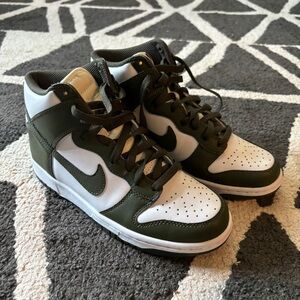 Olive Green Nike Dunk High Top Sneakers Size Youth 5.5 Women’s 7